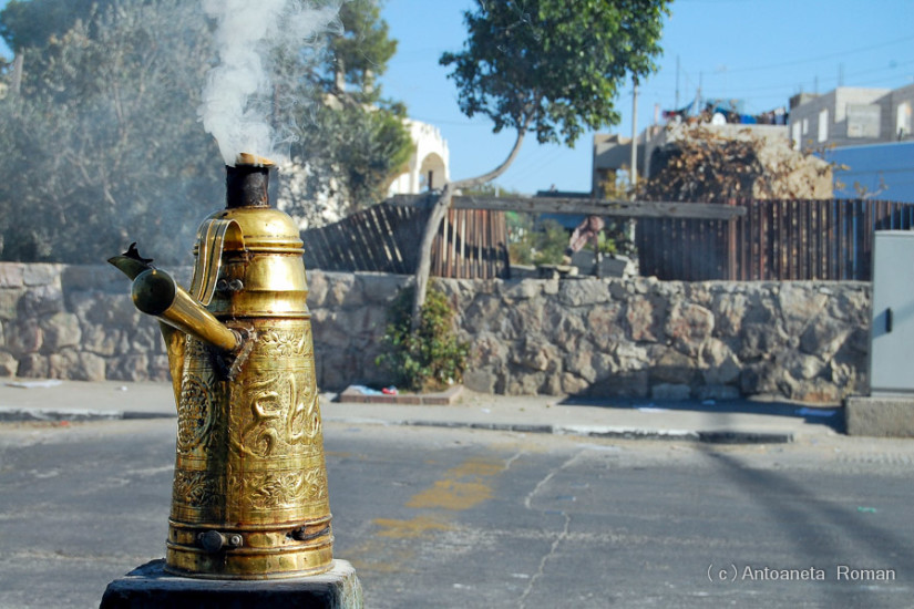 Israel o cafea la strada